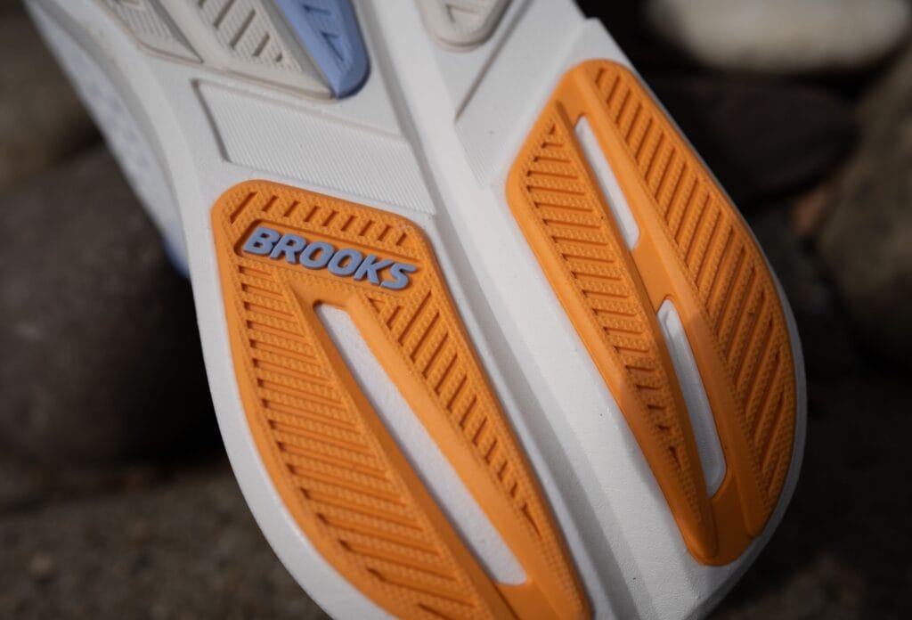 Brooks Ghost Max 3